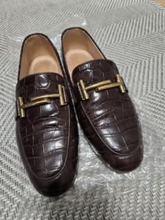 TOD'S　ダークブラウン ローファーのサムネイル