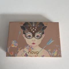 novo Charming Make-up Tray アイシャドウパレットのサムネイル