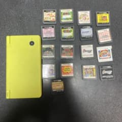 任天堂 Nintendo DSi ライムグリーン 本体 ゲームカセットセットのサムネイル