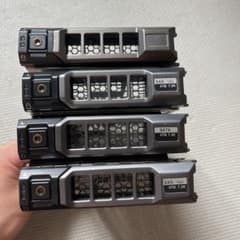 中古 Dell サーバー用 3.5インチ HDDマウンタ 4個セットですのサムネイル