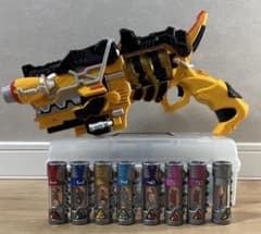 獣電戦隊キョウリュウジャー 変身銃　ガブリボルバー 獣電池8本セットのサムネイル