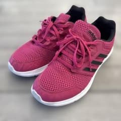 adidas ピンク メッシュスニーカー