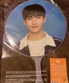 SEVENTEEN 2025 ケレン ドギョムうちわ - メルカリ