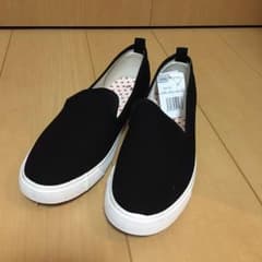 新品✨激安‼️スリッポンレディース24cmタグ付きのサムネイル