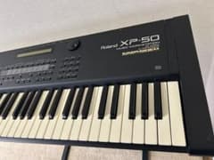 Roland シンセ XP-50ジャンク　ケース・エキパンSR-JV80-04付 Roland シンセ XP-50ジャンク ケース・エキパンSR-JV80-04付 - メルカリ