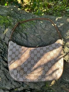【極美品】GUCCI グッチ GGワンショルダーバッグのサムネイル