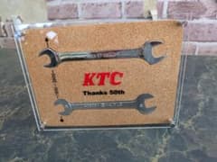 激レア　KTC 50周年記念 新旧スパナ 激レア KTC 50周年記念 新旧スパナ - メルカリ