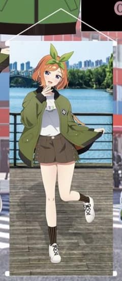 五等分の花嫁　アパレルコラボ　四葉　等身大タペストリーのサムネイル