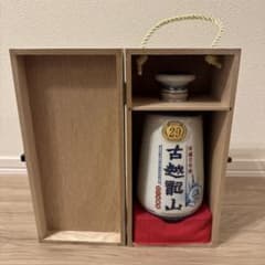 古越龍山 木製パッケージ入り 新品未使用】古越龍山 500ml 木箱入 20年 紹興酒 - メルカリ