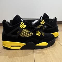 Nike Air Jordan 4 Retro "Thunder"のサムネイル