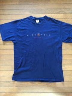 ★★限定値下げ★★【レア】90’s NIKE TOWN Tシャツ Lのサムネイル