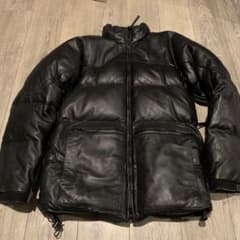 モアアバウトレス リバーシブルレザーダウンのサムネイル