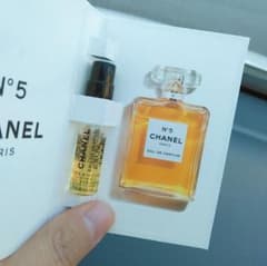 CHANEL 인기의 2 점 세트 N ° 5 향수 건 가방 스프레이 고급 클래식 블랙