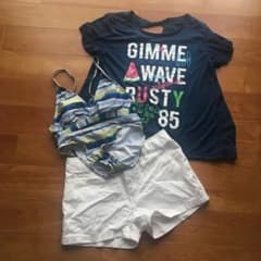 水着・Tシャツ・ショートパンツセットのサムネイル