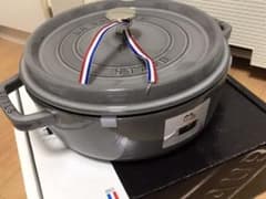ストウブ　ココットラウンド　シャロー　グレーのサムネイル