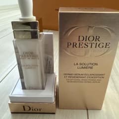 Dior プレステージ ホワイト ラ ソリューション ルミエール 美容液のサムネイル