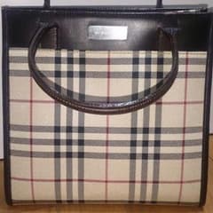 BURBERRYハンドバッグのサムネイル