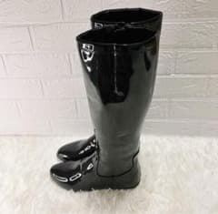 【新品 未使用】MELMO晴雨兼用 エナメル ロングブーツ 24.5cmのサムネイル