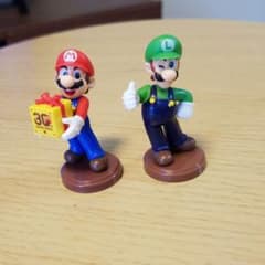 ゆっち様専用です！　マリオ　チョコエッグ　プレゼント箱　アニバーサリーのサムネイル