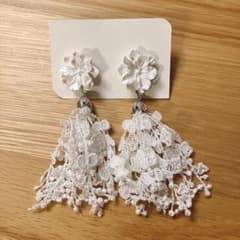 フラワータッセル ピアス エマ（MARYのピアス）,結婚式,レース,大ぶりのサムネイル