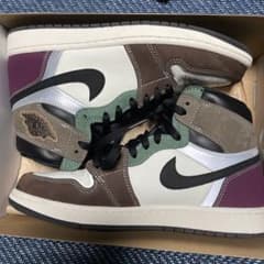 Nike Air Jordan 1 High OG "Hand Crafted"のサムネイル