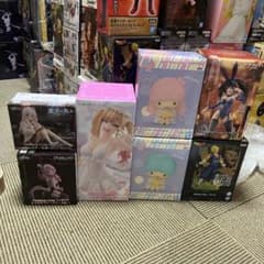 プライズフィギュアまとめ売り 7個セット - メルカリ