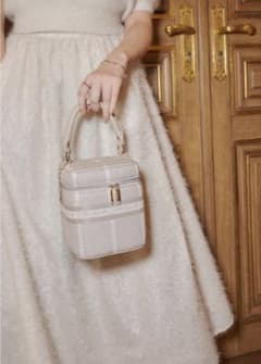 HLT Jacquard Vanity Bag nude pink バニティ - メルカリ