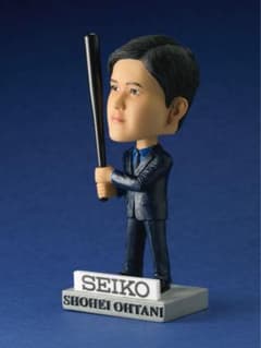 SEIKO 大谷翔平　スーツ　ボブルヘッドフィギュア　アストロンのサムネイル