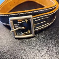 コムデギャルソンレザーベルト 黒と茶色 ステッチ入りのサムネイル