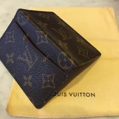 ✨美品✨ヴィトン✨名刺入れ✨シャネル 、グッチ好きな方も！のサムネイル