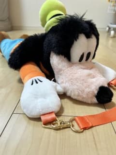 く*ま様 ディズニー　グーフィー マルチポシェット ぬいぐるみのサムネイル