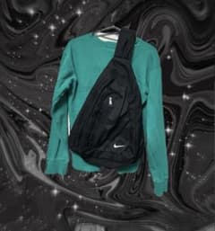 る*様 90s Nike ワンショルダーバッグ ブラック Y2K テッ - メルカリ