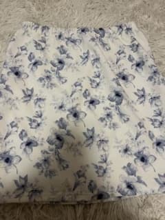 花柄タイトスカートのサムネイル