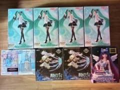 Prize Figures (Set of 9)