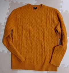 UNIQLO ケーブルクルーネックセーター Mサイズのサムネイル