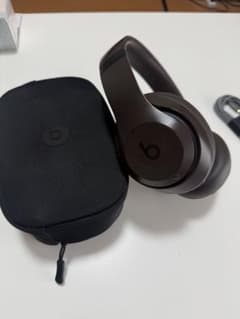 Beats Studio Proワイヤレスヘッドフォン ブラウンのサムネイル