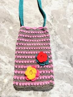 ★新作★【ハンドメイド】手編み ショルダーバッグ 花モチーフ付きのサムネイル