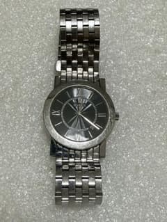 GUCCI 5200M.1 クォーツ 腕時計 本体ジャンク品，動作未確認です GUCCI 5200M.1 クォーツ 腕時計 本体ジャンク品，動作未確認です