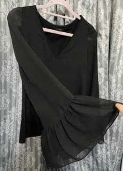 デュラス 透けるお袖が可愛い♡トップスのサムネイル