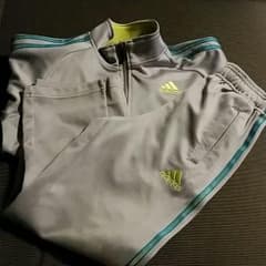 なると～♡　★売り切り中★様専用。アディダスキッズジャージ上下。のサムネイル