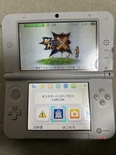 ニンテンドー3DS ホワイトのサムネイル