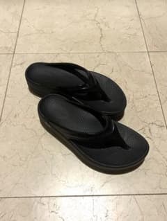 OOFOS リカバリーサンダル ブラックのサムネイル