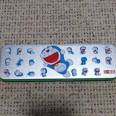 ドラえもん 缶ペンケースのサムネイル