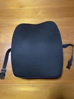 未使用　IKSTAR ランバーサポート 腰当てクッション ブラックのサムネイル