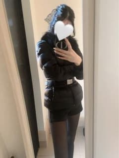 PRADA ファー付きダウンジャケット ベルト付き ブラックのサムネイル