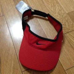 ナイキサンバイザーのサムネイル