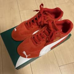 PUMA レッド スエード スニーカーのサムネイル