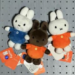ミッフィー ぬいぐるみ マスコットのサムネイル