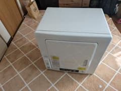 【ジャンク品】HITACHI DE-N60WV 電気式衣類乾燥機のサムネイル