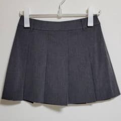 UNIQLO プリーツスコート グレー XSのサムネイル